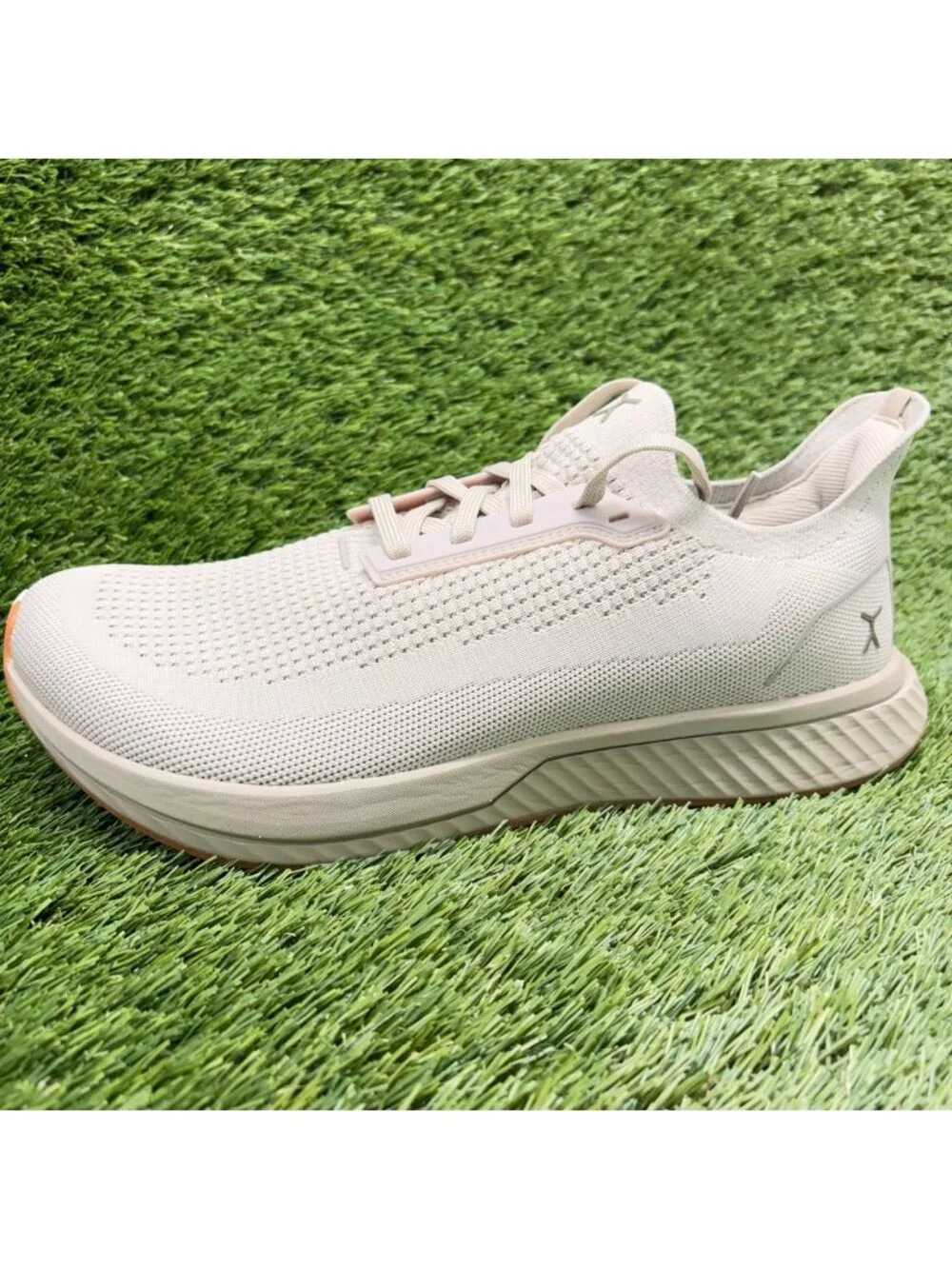 Flux Footwear Adapt Runner Sand Gum Mens Size 10.5 Athletic Knit Shoes Sneakers